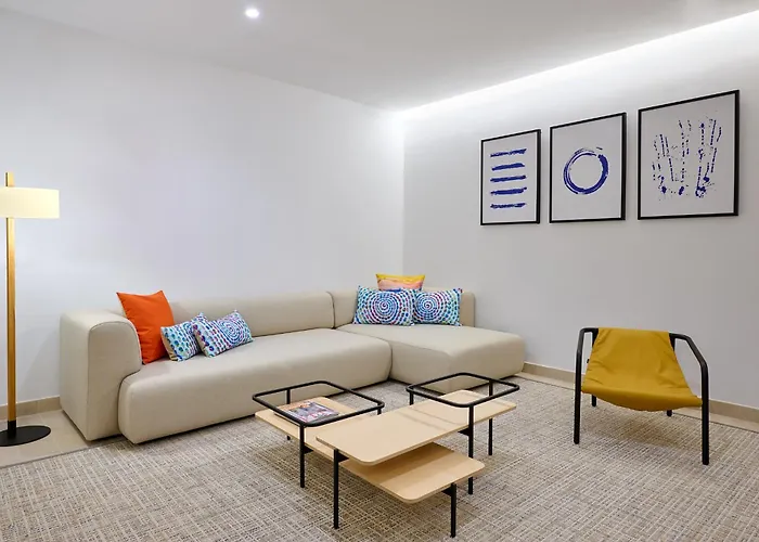 Luna Suites