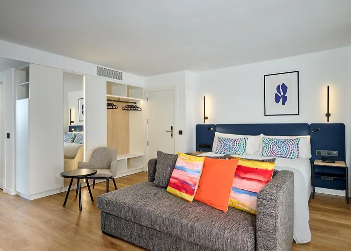 Luna Suites